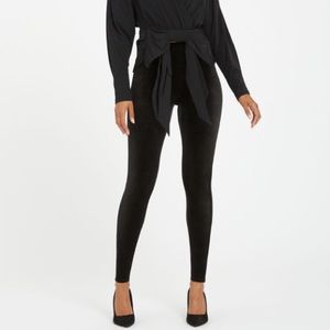 NEW! BLACK VELVET SPANX LEGGINGS
